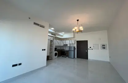 Apartment - 1 Bathroom for rent in Lawnz by Danube Block 1 - Lawnz by Danube - International City - Dubai