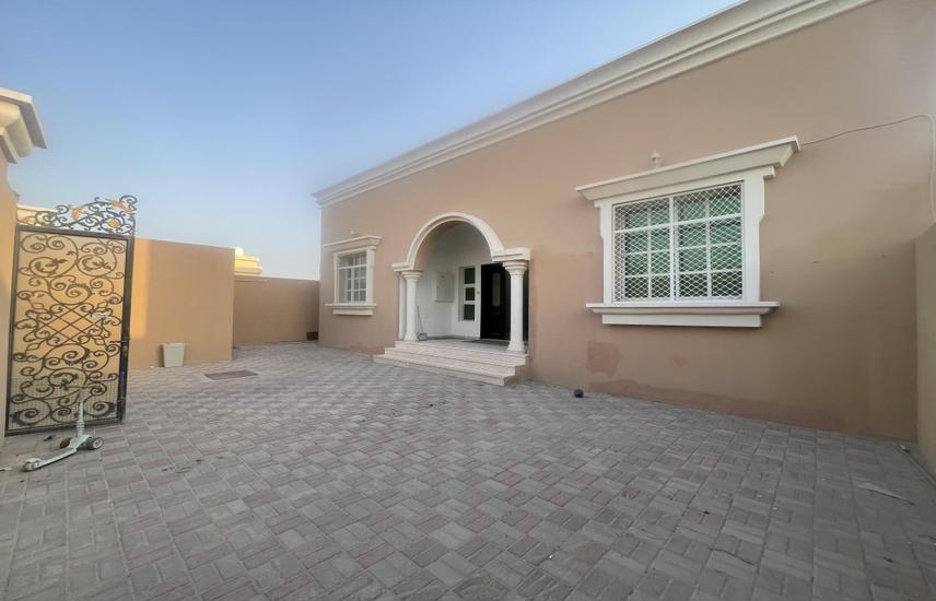 Villa for Rent in Shakhbout City: Awesome Separate Entrance - yard 3BHK ...