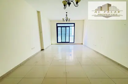 Apartment - 2 Bedrooms - 3 Bathrooms for rent in New Al Taawun Road - Al Taawun - Sharjah