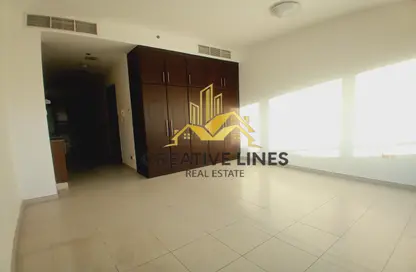 Apartment - 1 Bathroom for rent in Al Karama - Dubai