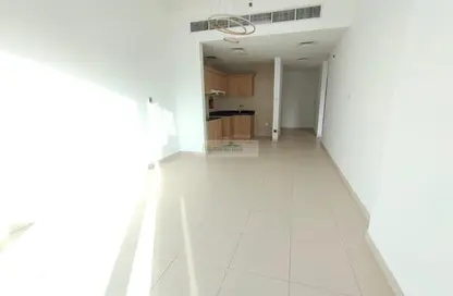 Apartment - 1 Bedroom - 1 Bathroom for sale in Mayfair Tower - Business Bay - Dubai