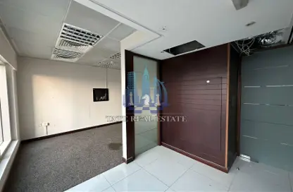 Office Space - Studio - 1 Bathroom for rent in Al Nahyan - Abu Dhabi