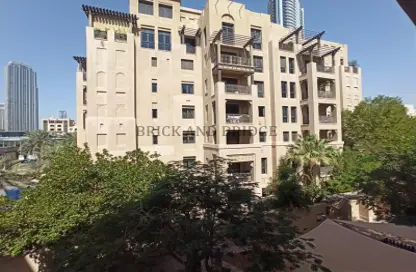 Apartment - 2 Bedrooms - 3 Bathrooms for rent in Yansoon - Old Town - Dubai