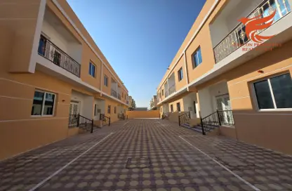 Villa - 4 Bedrooms - 5 Bathrooms for rent in Al Qusaidat - Ras Al Khaimah