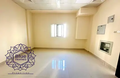 Apartment - 1 Bathroom for rent in Suroor 511 - Muwaileh - Sharjah