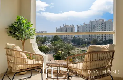 Apartment - 3 Bedrooms - 3 Bathrooms for rent in Al Msalli - Shoreline Apartments - Palm Jumeirah - Dubai