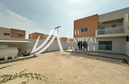 Townhouse - 3 Bedrooms - 4 Bathrooms for rent in Manazel Al Reef 2 - Al Samha - Abu Dhabi