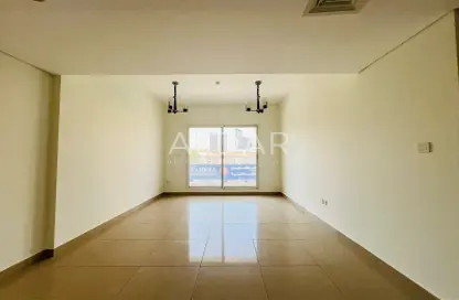 Apartment - 1 Bedroom - 2 Bathrooms for rent in Royal JVC Building - Jumeirah Village Circle - Dubai