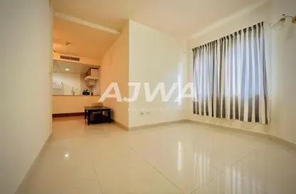 Apartment - 1 Bathroom for rent in New Dubai Gate 1 - Lake Elucio - Jumeirah Lake Towers - Dubai
