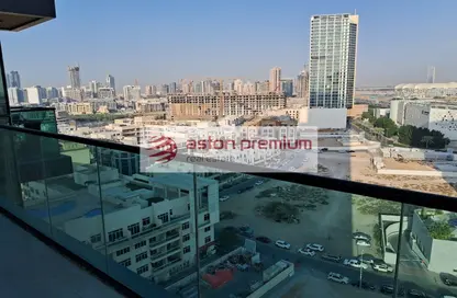 Apartment - Studio - 1 Bathroom for rent in The Square Tower - Jumeirah Village Circle - Dubai