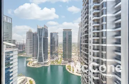 Apartment - 1 Bedroom - 2 Bathrooms for rent in Green Lakes Towers - JLT Cluster S - Jumeirah Lake Towers - Dubai