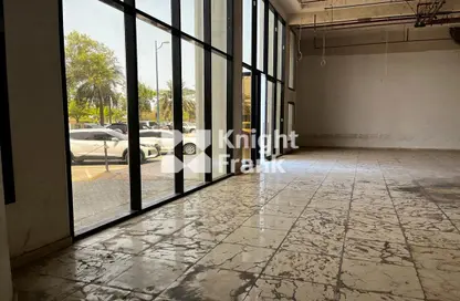 Retail - Studio for rent in Corniche Road - Abu Dhabi