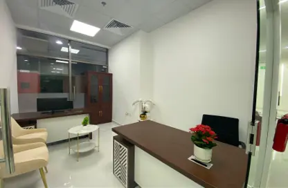 Business Centre - Studio - 1 Bathroom for rent in Red Avenue - Al Garhoud - Dubai