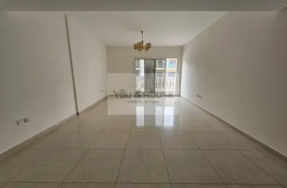 Apartment - 1 Bedroom - 2 Bathrooms for rent in Royal JVC Building - Jumeirah Village Circle - Dubai