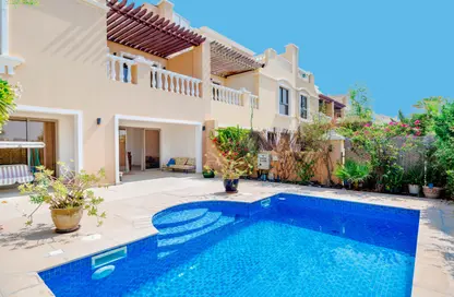 Villa - 5 Bedrooms - 6 Bathrooms for rent in Al Hamra Village - Ras Al Khaimah