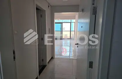 Apartment - 1 Bathroom for rent in Crystal Residence - Jumeirah Village Circle - Dubai