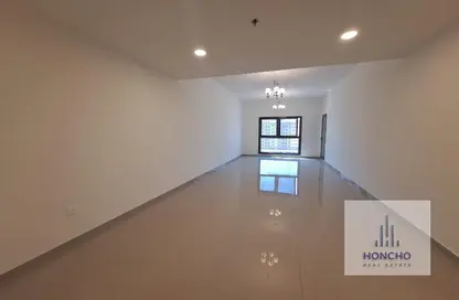 Apartment - 3 Bedrooms - 4 Bathrooms for rent in Jumeirah Garden City - Al Satwa - Dubai