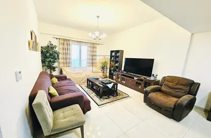 Apartment - 3 Bedrooms - 3 Bathrooms for rent in Al Fouad Building - Al Furjan - Dubai