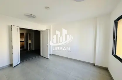 Apartment - 2 Bedrooms - 2 Bathrooms for rent in Palm Tower 1 - Palm Towers - Al Majaz - Sharjah