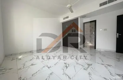 Apartment - 1 Bedroom - 2 Bathrooms for rent in Al Rashidiya Towers - Al Rashidiya - Ajman Downtown - Ajman