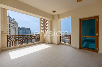 Apartment - 2 Bedrooms - 3 Bathrooms for rent in Marina Residences 2 - Marina Residences - Palm Jumeirah - Dubai