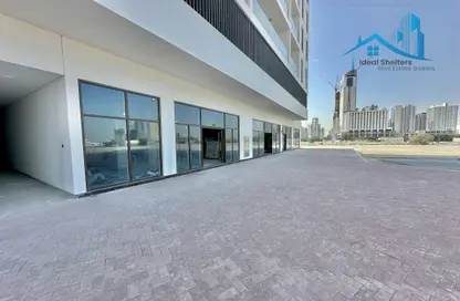 Shop - Studio - 3 Bathrooms for rent in Al Dhabi Tower - Arjan - Dubai