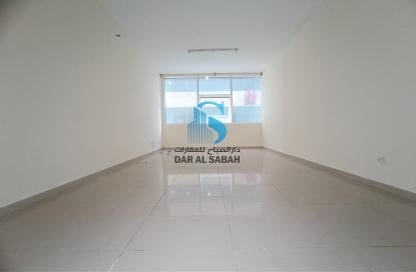 Apartment - 1 Bathroom for rent in Tiger Building Al Qadesia - Al Nahda - Sharjah