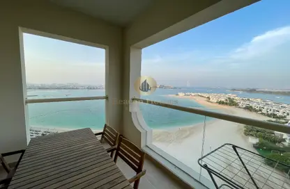 Apartment - 2 Bedrooms - 3 Bathrooms for rent in Al Haseer - Shoreline Apartments - Palm Jumeirah - Dubai