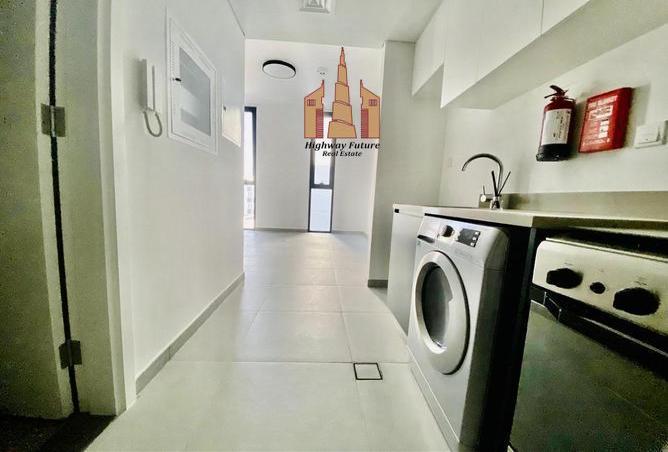 Apartment - Studio - 1 Bathroom for rent in The Link - East Village - Aljada - Sharjah