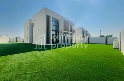 Villa - 4 Bedrooms - 6 Bathrooms for sale in Nad Al Dhabi - Al Jubail Island - Abu Dhabi