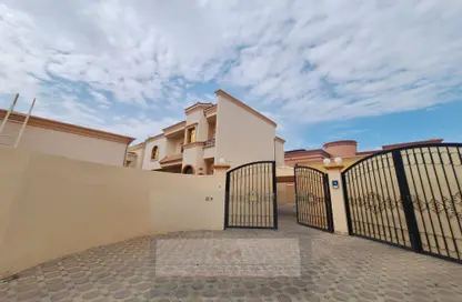 Villa - 5 Bedrooms - 6 Bathrooms for rent in Shakhbout City - Abu Dhabi