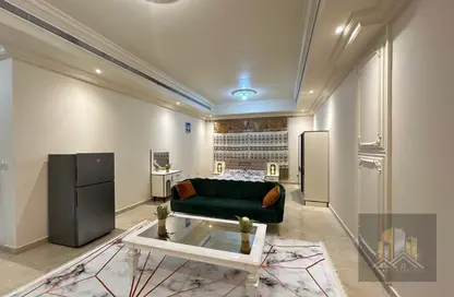 Apartment - 1 Bathroom for rent in Villa Compound - Khalifa City - Abu Dhabi