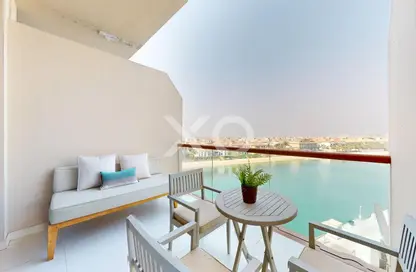 Apartment - 1 Bathroom for sale in Palm Views East - Palm Views - Palm Jumeirah - Dubai