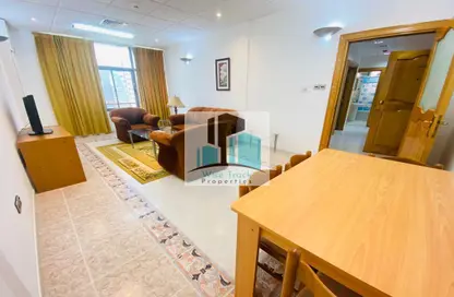 Apartment - 2 Bedrooms - 2 Bathrooms for rent in Defense Road - City Downtown - Abu Dhabi