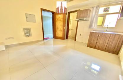 Apartment - 1 Bathroom for rent in Muwaileh 29 Building - Muwaileh - Sharjah