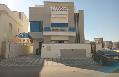 Villa - 5 Bedrooms - 7 Bathrooms for sale in Al Yasmeen 1 - Al Yasmeen - Ajman