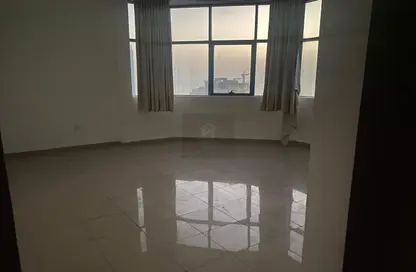 Apartment - 2 Bedrooms - 2 Bathrooms for rent in Ajman Corniche Residences - Ajman Corniche Road - Ajman