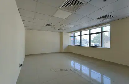 Office Space - Studio - 1 Bathroom for rent in Al Mana Building - Al Khabisi - Deira - Dubai