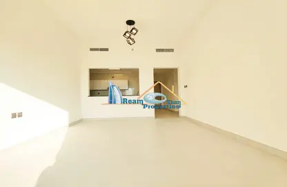 Apartment - 2 Bedrooms - 2 Bathrooms for rent in Al Warsan 4 - Al Warsan - Dubai