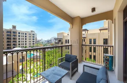 Apartment - 2 Bedrooms - 2 Bathrooms for rent in Lamtara 1 - Madinat Jumeirah Living - Umm Suqeim - Dubai