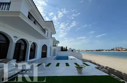 Villa - 4 Bedrooms - 5 Bathrooms for rent in Garden Homes Frond E - Garden Homes - Palm Jumeirah - Dubai