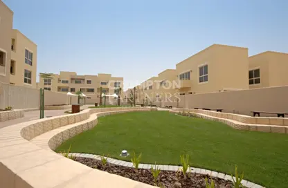 Townhouse - 4 Bedrooms - 5 Bathrooms for rent in Al Tharwaniyah Community - Al Raha Gardens - Abu Dhabi