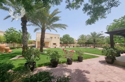 Villa - 4 Bedrooms - 4 Bathrooms for rent in Meadows 9 - Meadows - Dubai