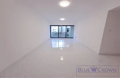 Apartment - 3 Bedrooms - 3 Bathrooms for rent in Mankhool - Bur Dubai - Dubai