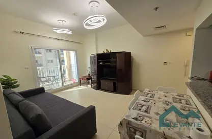 Apartment - 1 Bedroom - 1 Bathroom for rent in Mazaya 18 - Queue Point - Dubai Land - Dubai