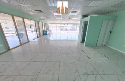 Shop - Studio - 1 Bathroom for rent in Muwaileh Commercial - Sharjah