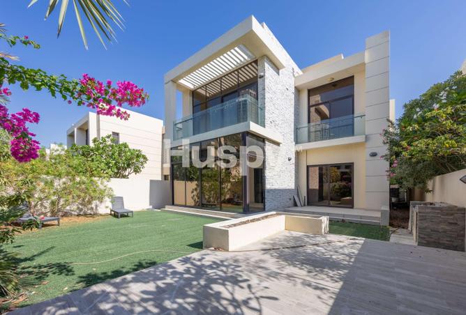 Villa - 5 Bedrooms - 6 Bathrooms for sale in Brookfield 1 - Brookfield - DAMAC Hills - Dubai