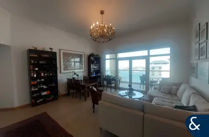 Apartment - 2 Bedrooms - 3 Bathrooms for sale in Al Basri - Shoreline Apartments - Palm Jumeirah - Dubai