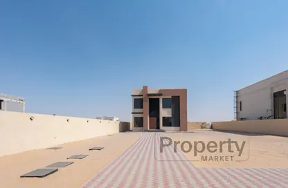 Villa - 5 Bedrooms - 5 Bathrooms for rent in Al Aweer 1 - Al Aweer - Dubai