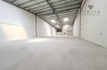 Warehouse - Studio - 2 Bathrooms for rent in Jebel Ali Industrial 1 - Jebel Ali Industrial - Jebel Ali - Dubai